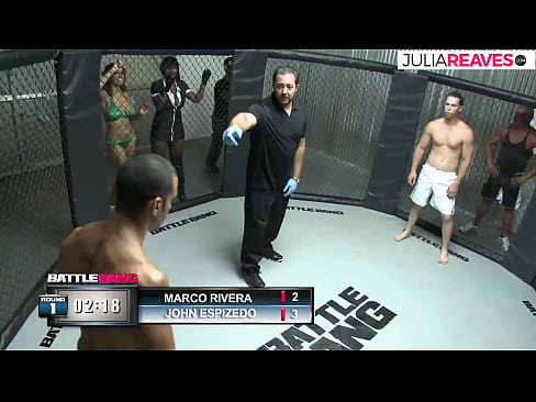 ❤️ Ο Ultimate Fighter γαμάει ένα κορίτσι αμέσως μετά από έναν αγώνα στο ρινγκ ☑ Πόρνο ️