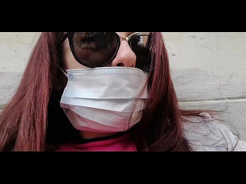 ❤️ Η Νικολέτα εκδικείται τον γείτονά της και κατουράει στο γκαράζ του (Ειδικό Covid19 Ιταλική καραντίνα) ☑ Πόρνο ️